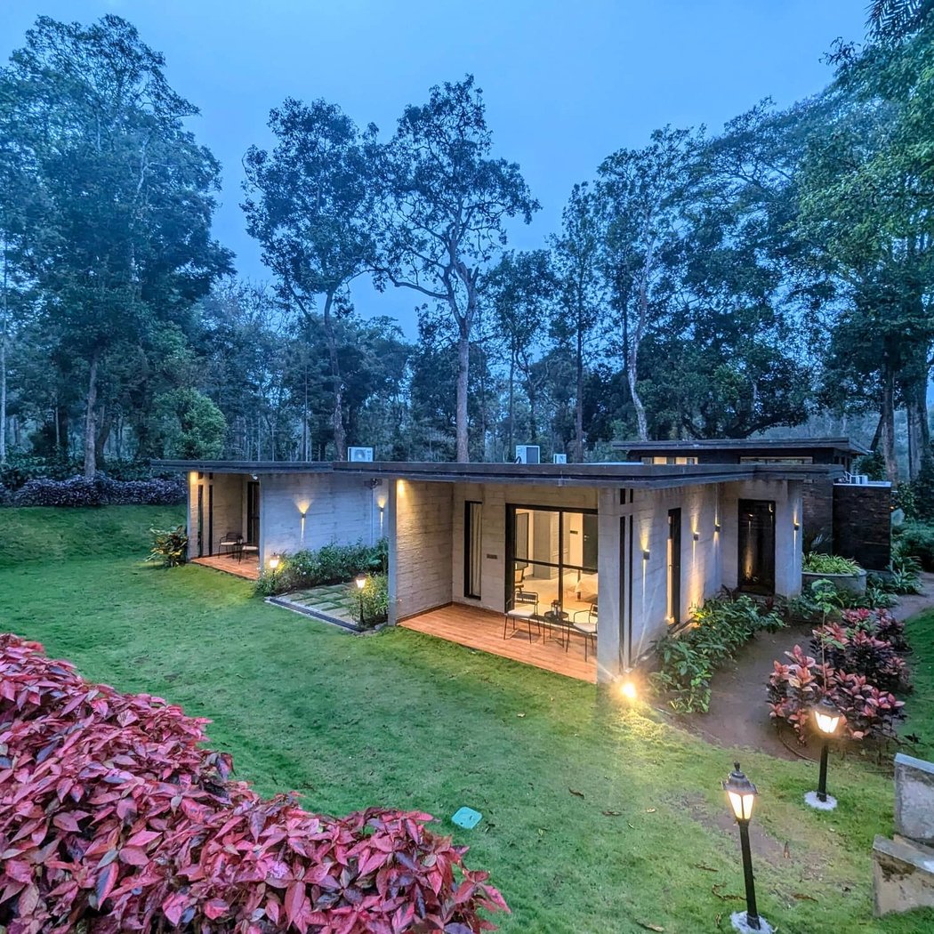Earthsong Luxury Pool Villa 2