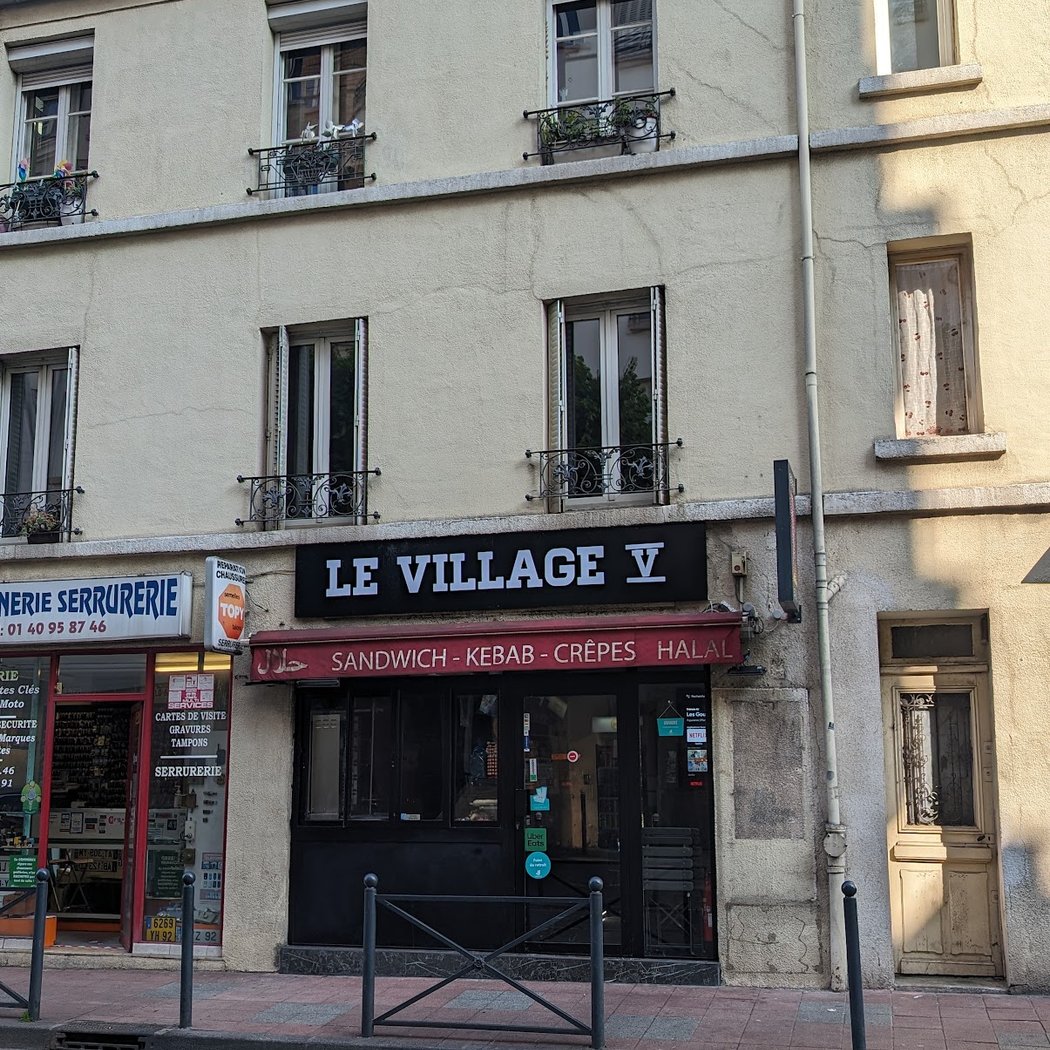 Le Village - Hamburger Kebab Pizza 3