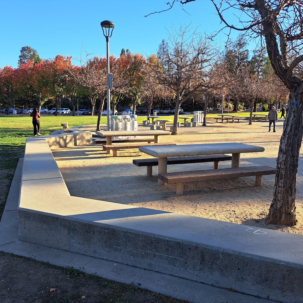 Group Picnic Area | Memorial Park 2