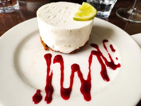 Petit Bistrot d'Auteuil 1