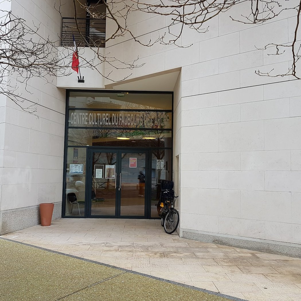 Centre Culturel Faubourg de l'arche 1