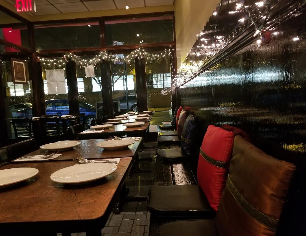 Sweet Basil Thai Restaurant (Queens) 2