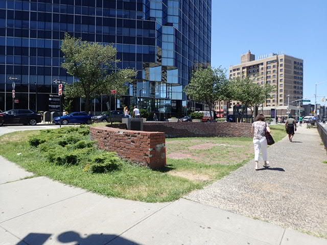 Newcombe Square 2