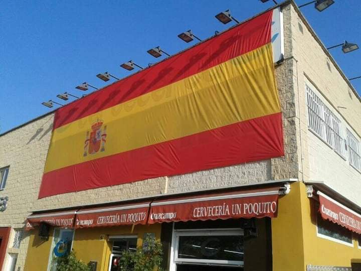 Cervecería Un Poquito... 2