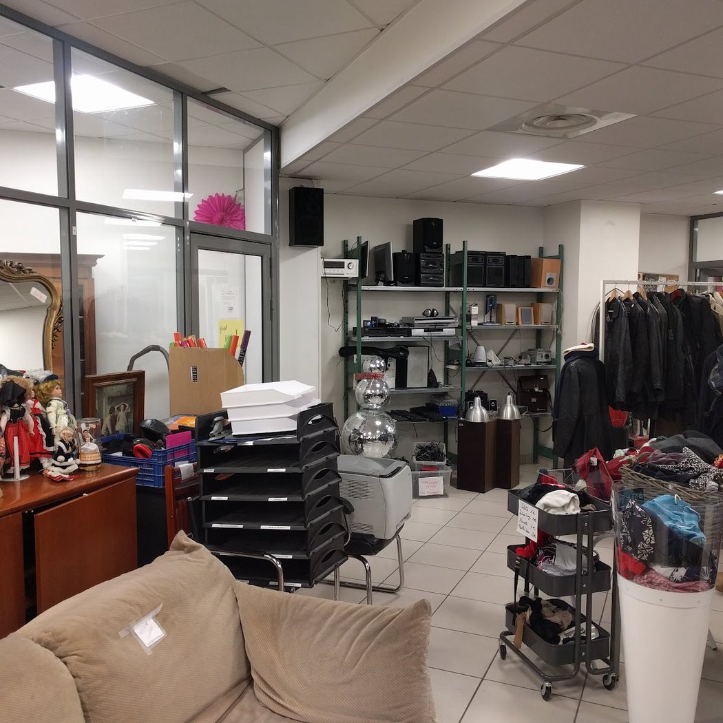 La Ressourcerie des Batignolles - Boutique solidaire 3