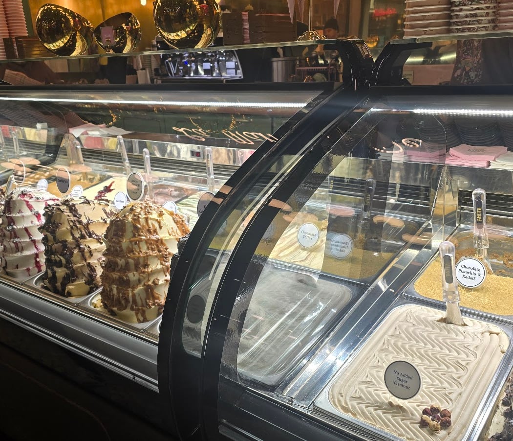 Anita La Mamma del Gelato 3