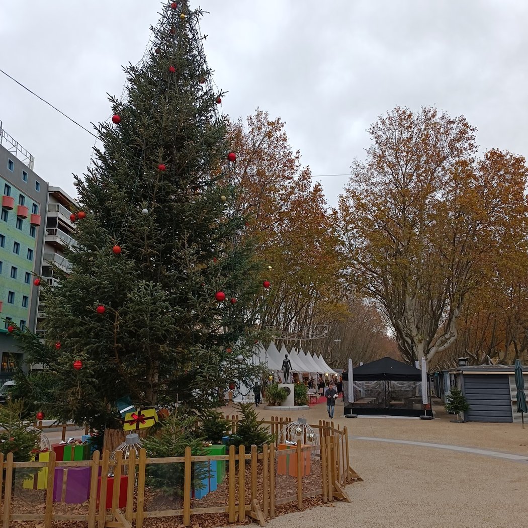 Le Noël des Antiquaires 2