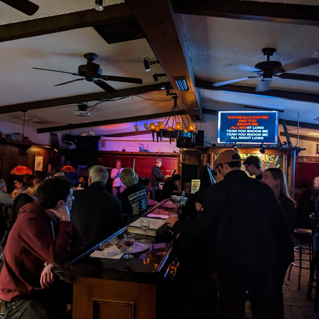 The Irish Times Pub & Restaurant 1