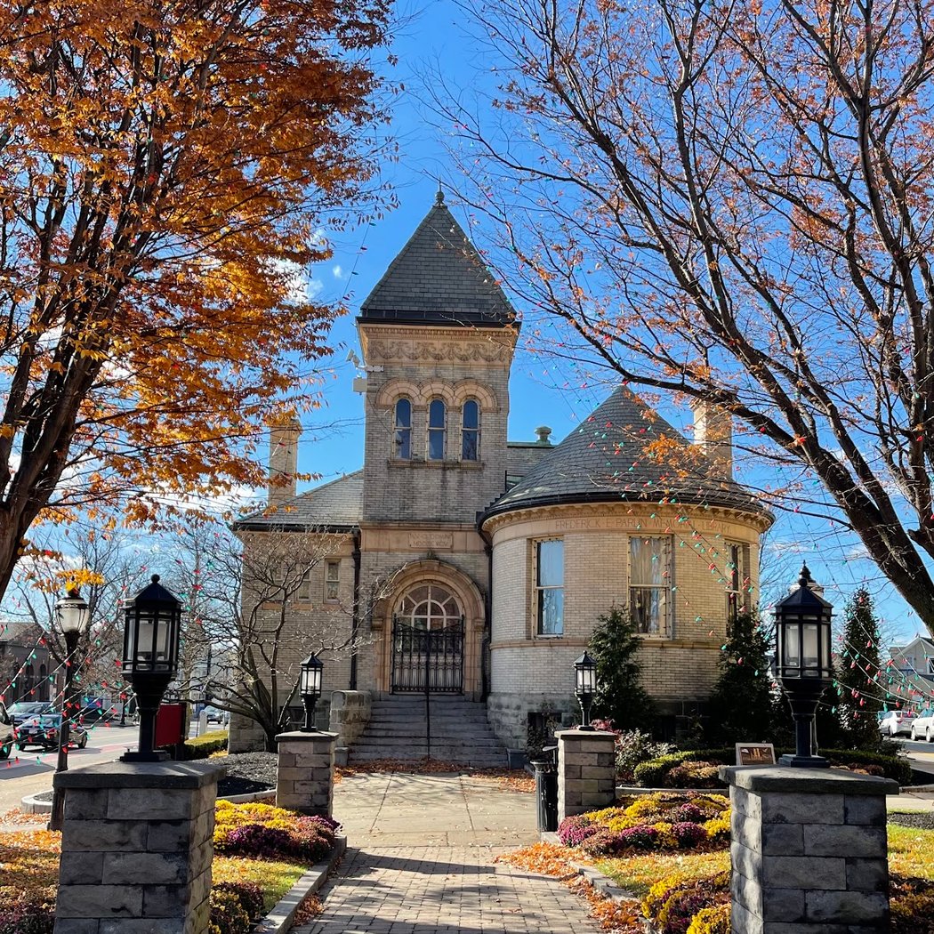 Parlin Memorial Library 1