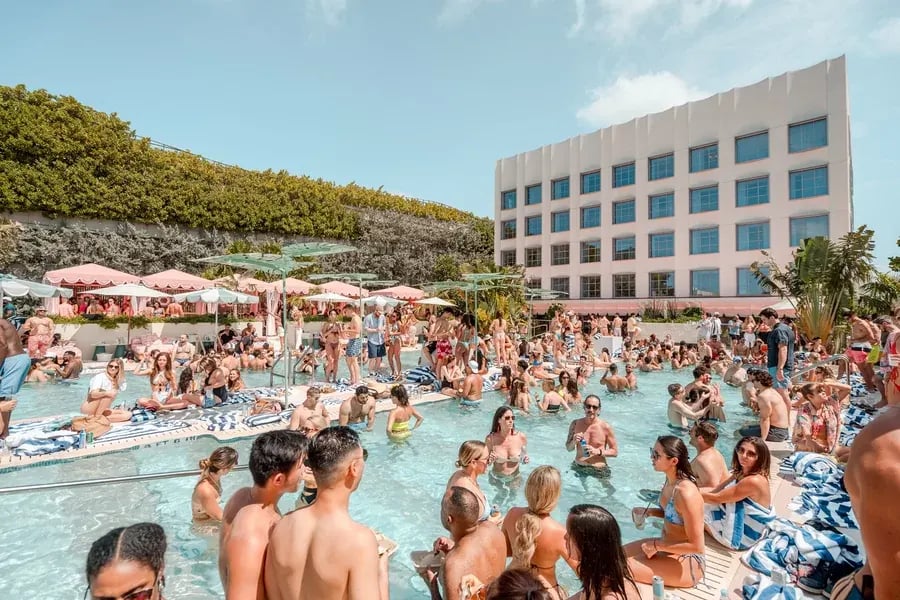 Independence Day Pool Party with Sounds by NAUTIK 1