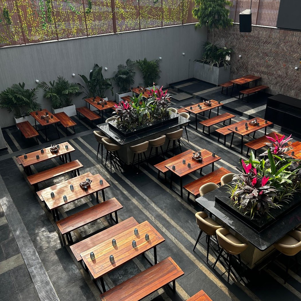 Runway 27 Taproom and Kitchen 4