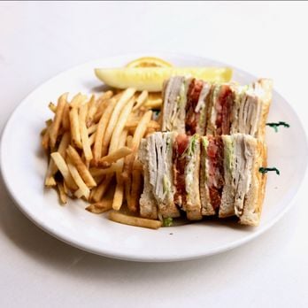 Effie's Restaurant & Bar 1