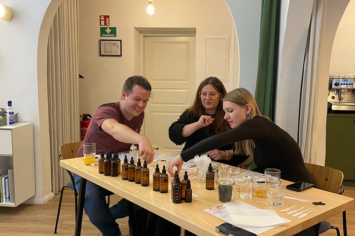 Interactive Perfumery Workshop in Munich 3