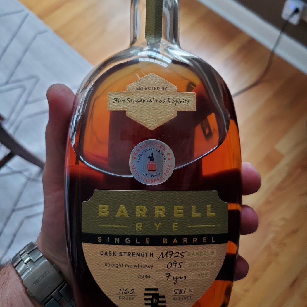 Blue Streak Wines & Spirits 3