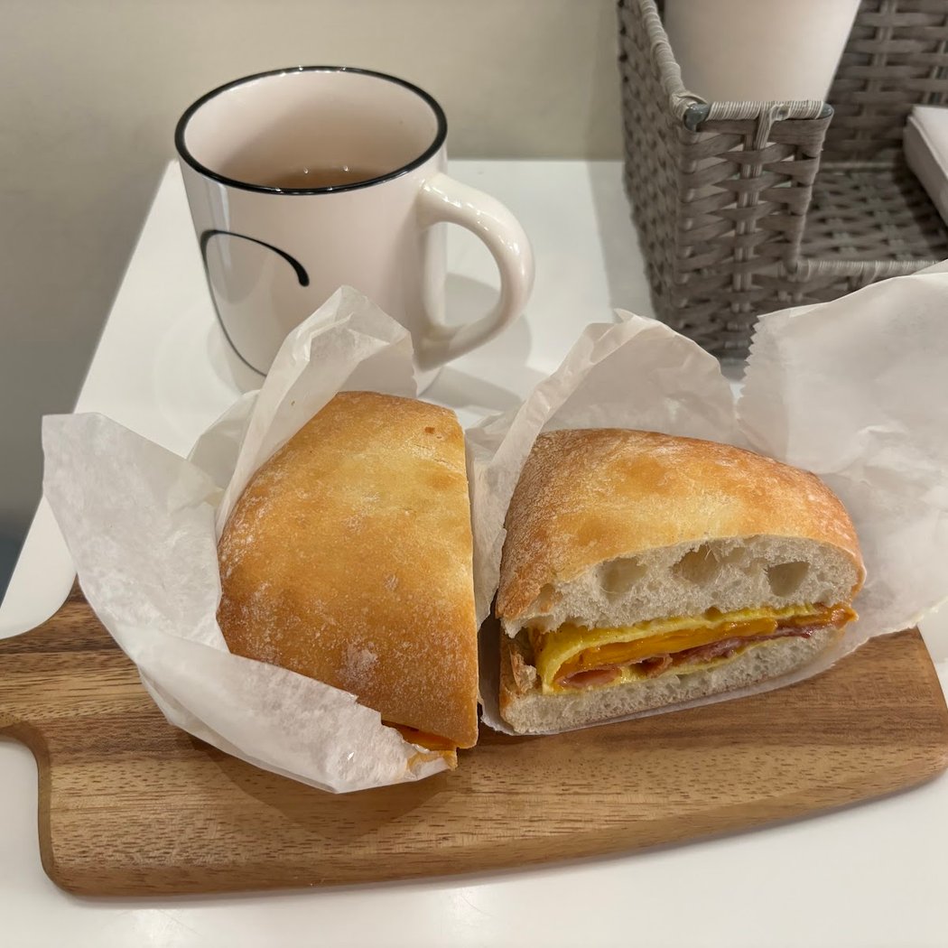 GUAYUSA CAFE 3