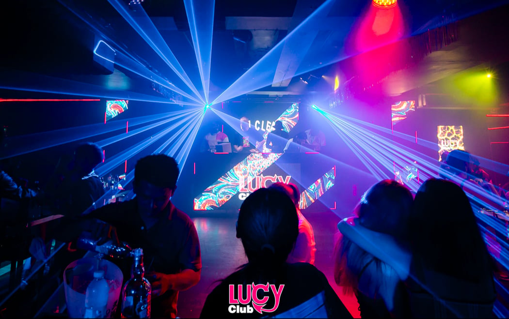 Lucy Club Bangkok 1