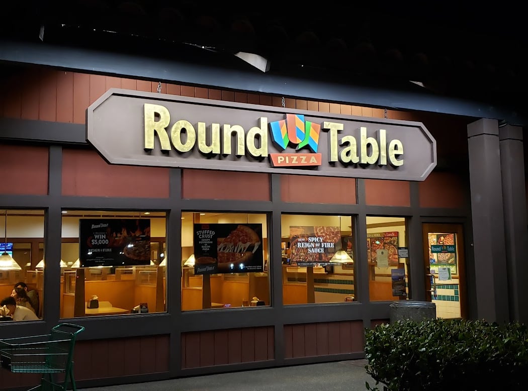 Round Table Pizza 2
