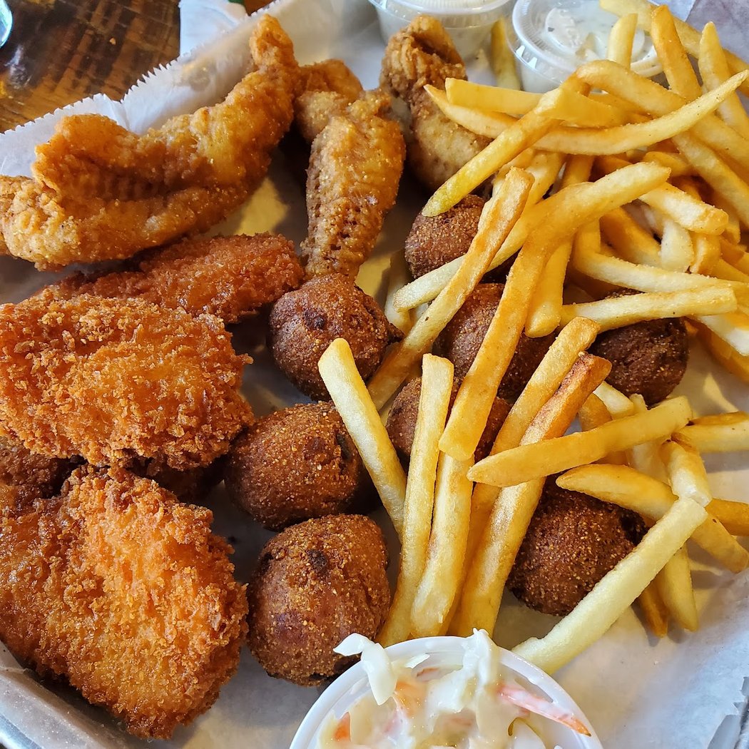 Dan's Downtown Tavern 1