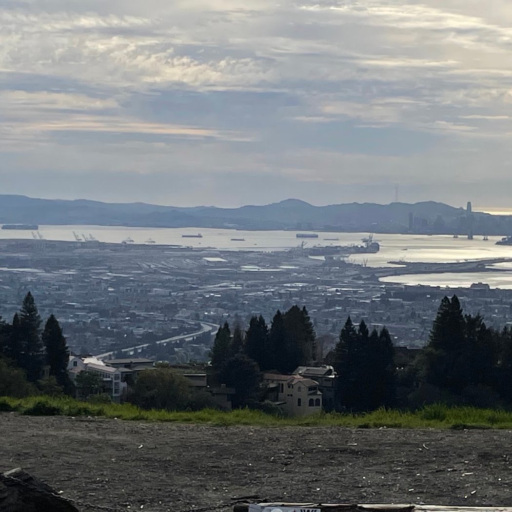Grizzly Peak Overlook - KPFA Tower pullout 2