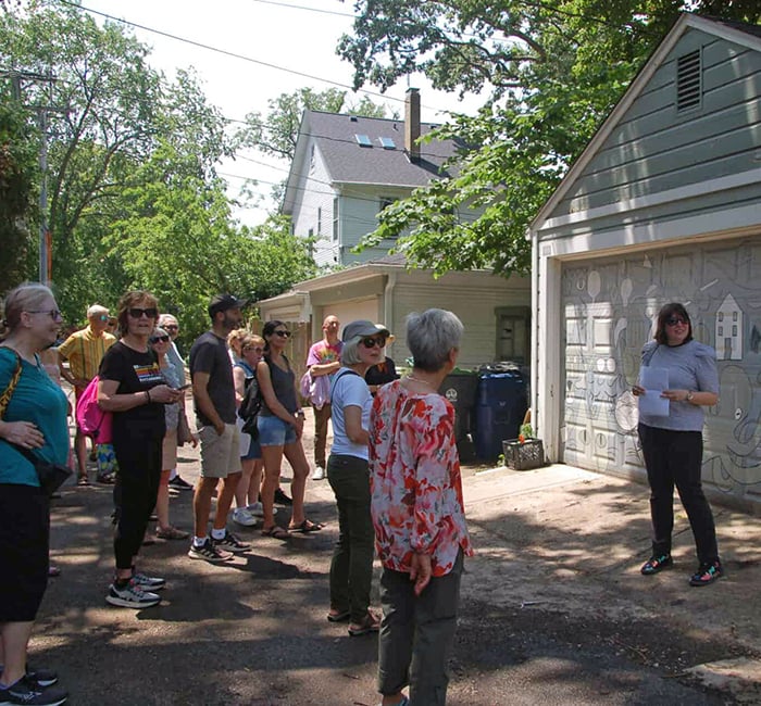 Walking Tour: Evanston's Alleys 1