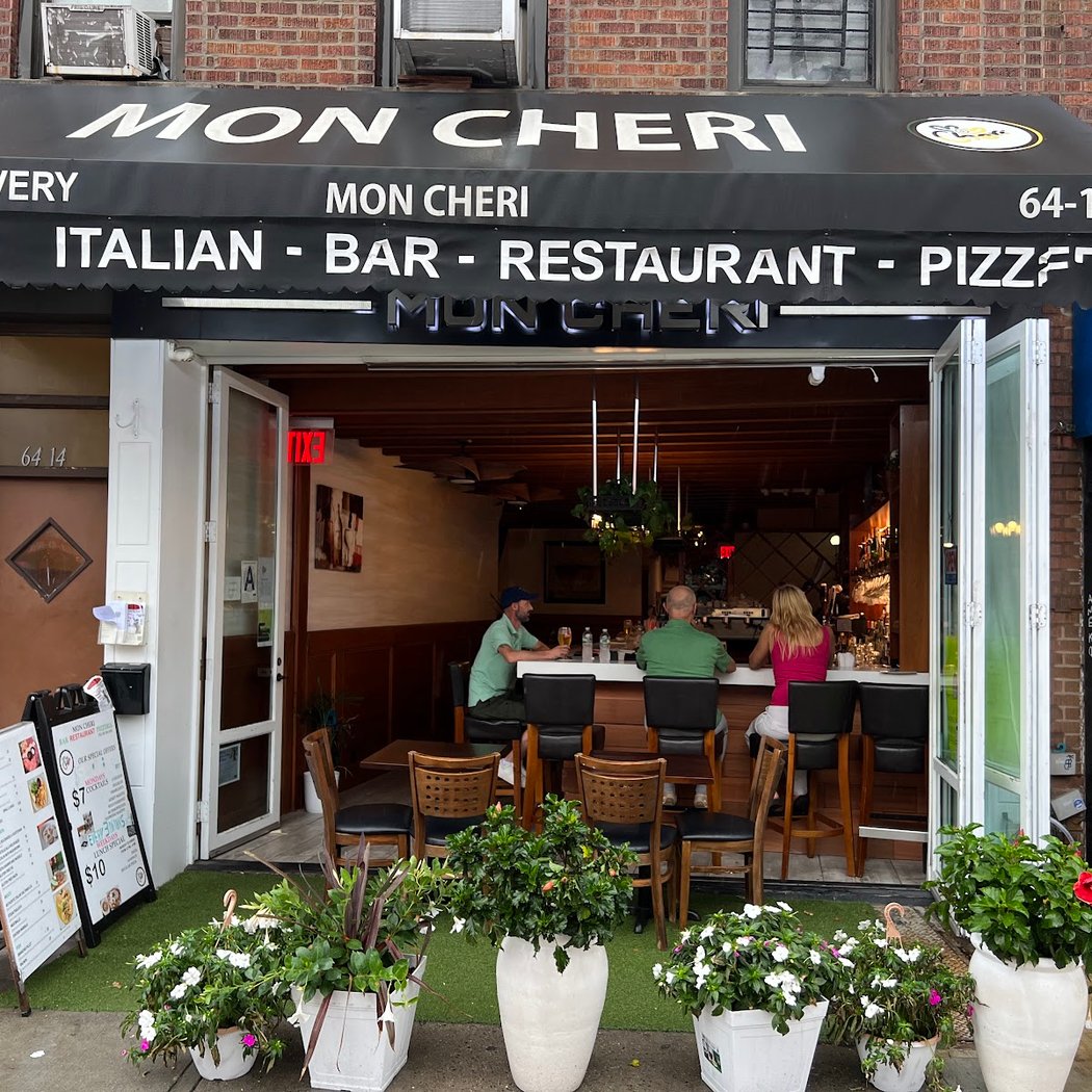 Mon Cheri bar restaurant pizzeria 2