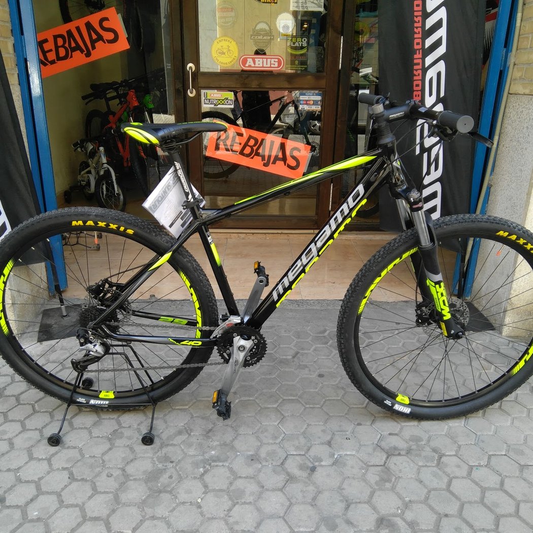 REACTION BIKES SEVILLA - Tienda y Taller de Bicicletas y patinetes eléctricos en Sevilla 3