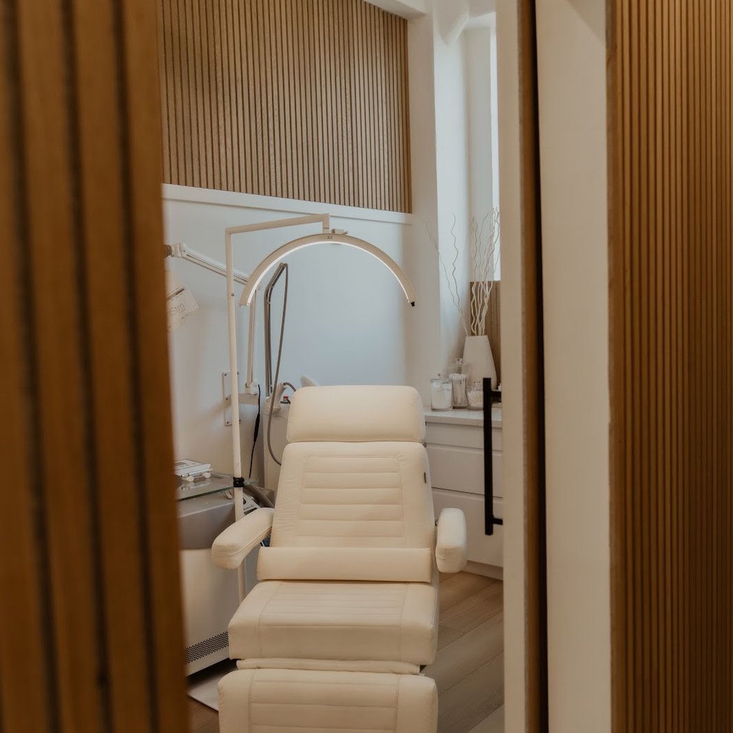 Nude Medical Aesthetics 3