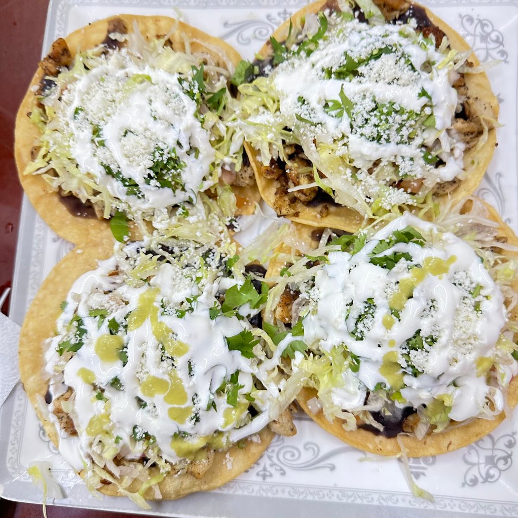 El Mariachi(El Pueblo Deli) 3