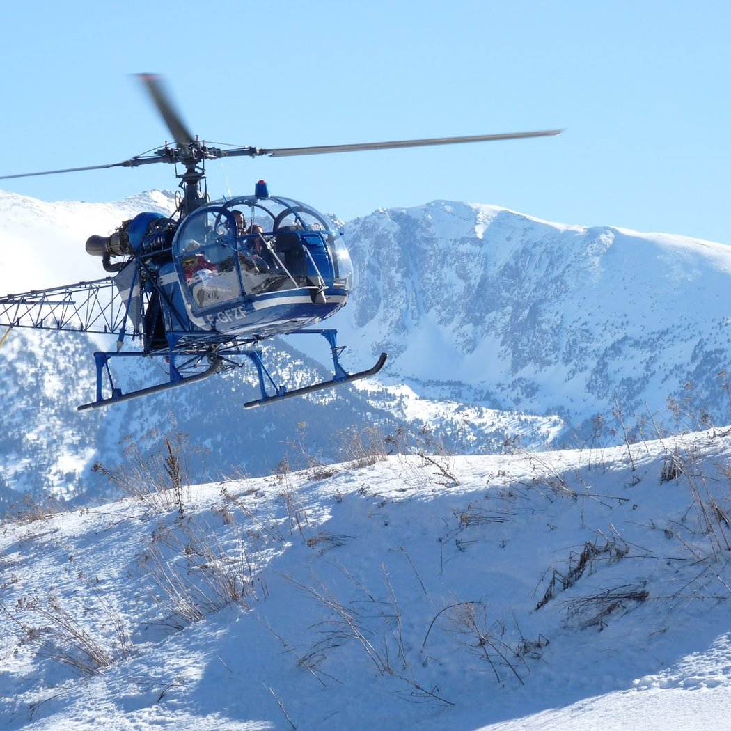 Hélittoral Hélicoptères 🚁 | Vols touristiques - Baptêmes de l'air - Héliportages à Perpignan 1