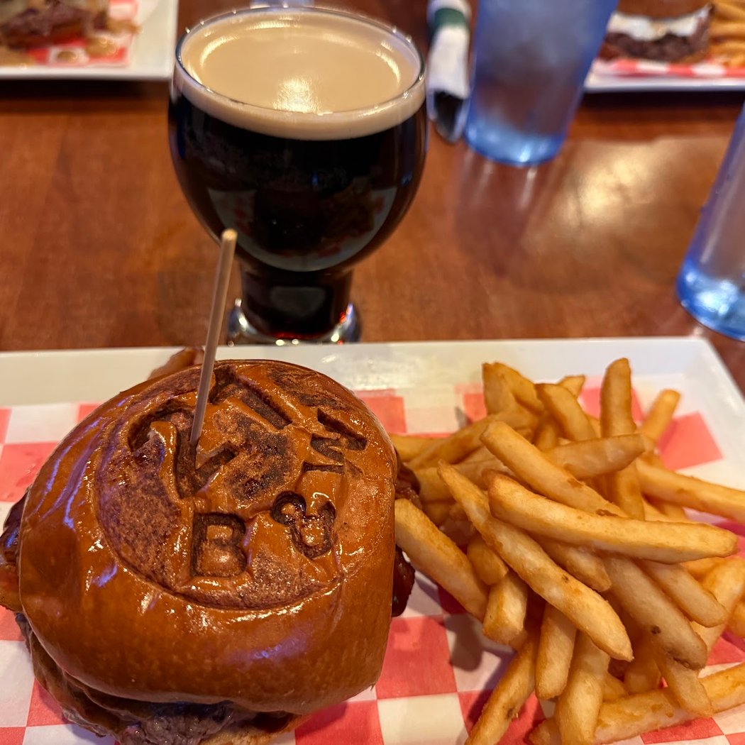 21 Burgers & Wings of Poughkeepsie 1
