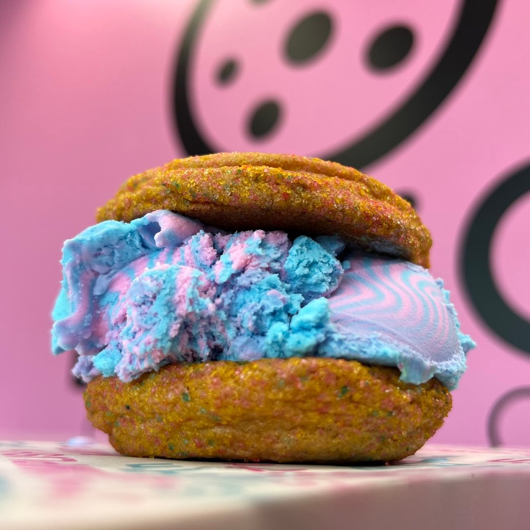 BATCH Cookies 'n Cream 1