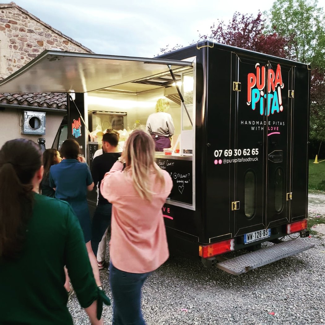 Pura Pita Food Truck 2