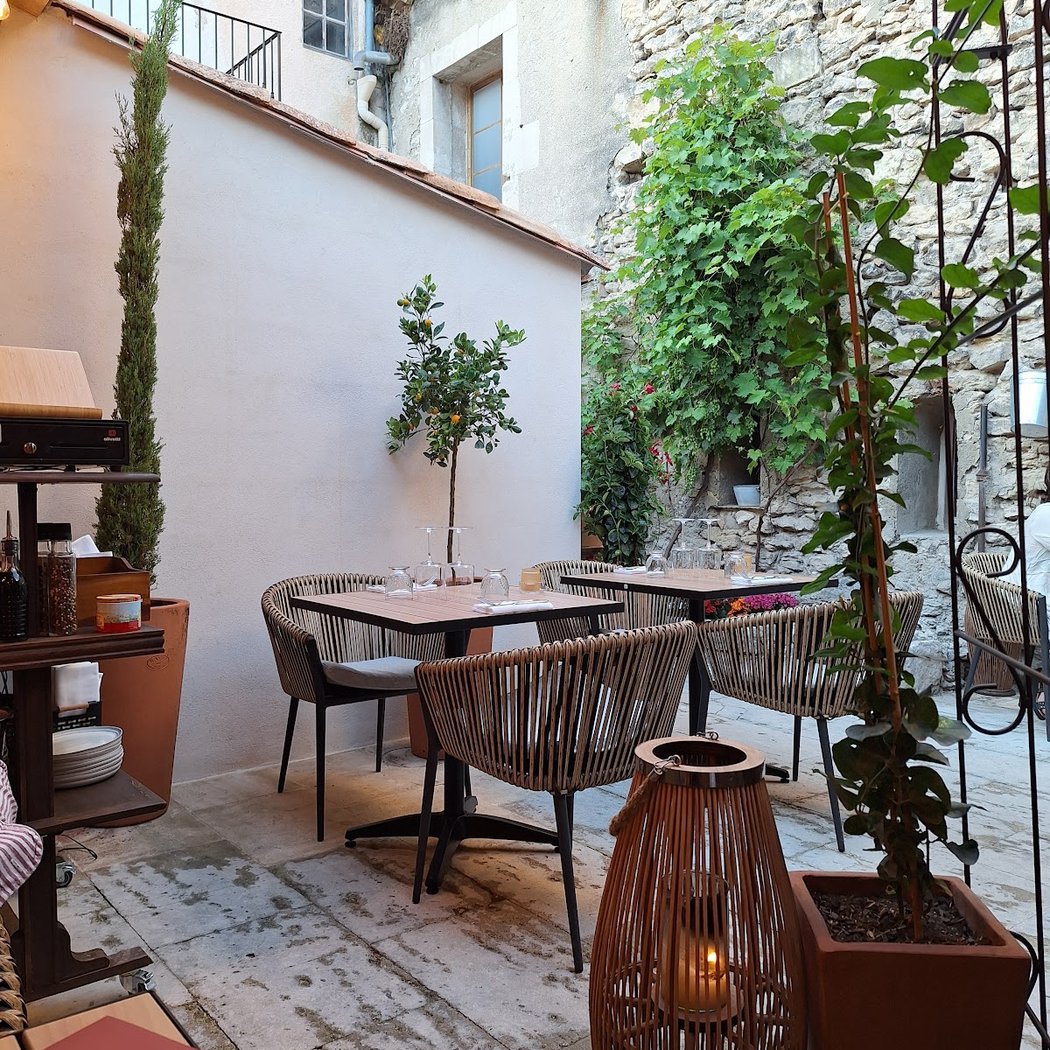 L'Estanko Restaurant Saint-Rémy-de-Provence 2