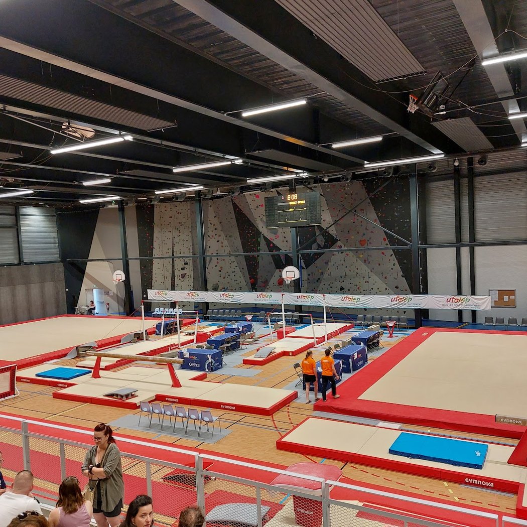 Complexe sportif Pierre-Mazeaud 1