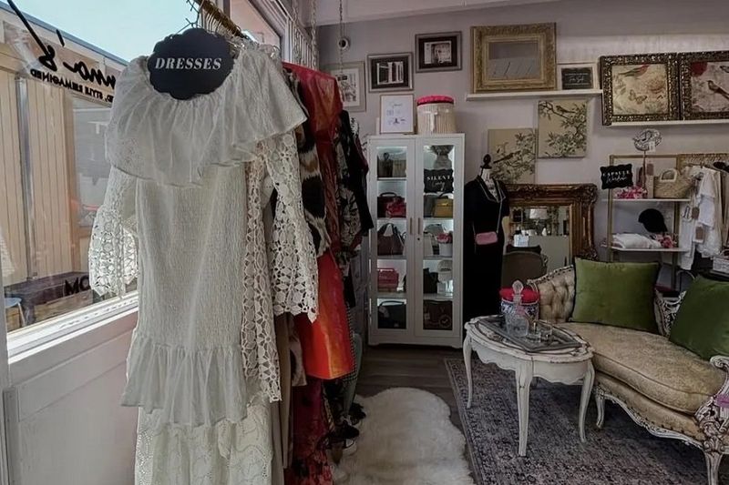 Julianna's Luxe 1