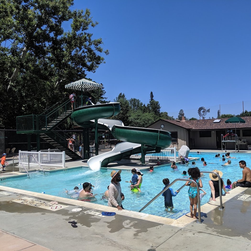 Blackberry Farm Recreation and Pool 2