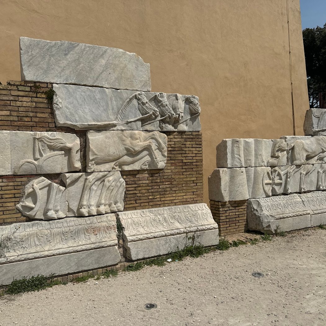 Colossal Statue of Constantine I 3