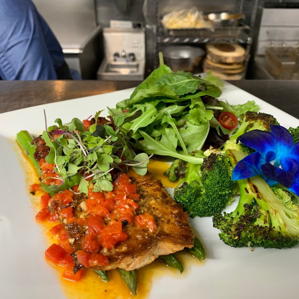 HK Kitchen & Draft House 1