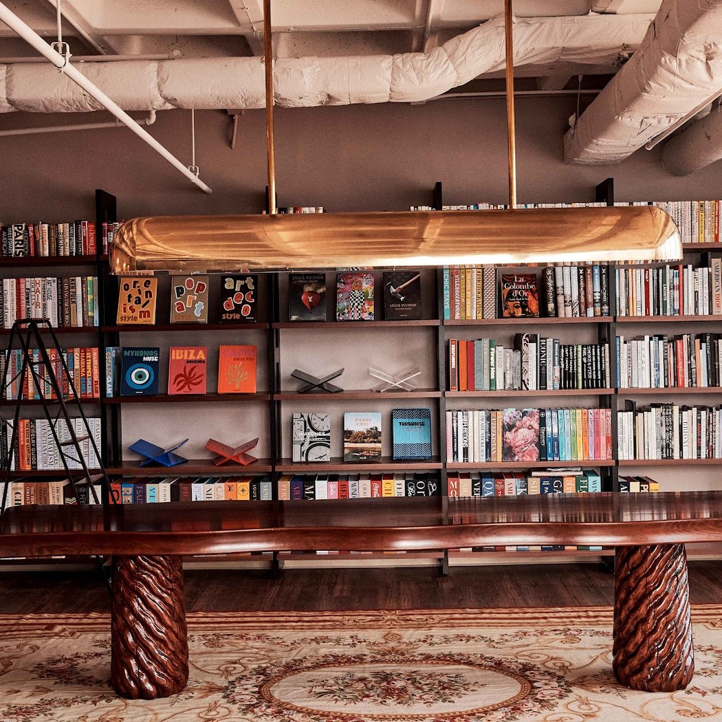 Assouline HQ 1