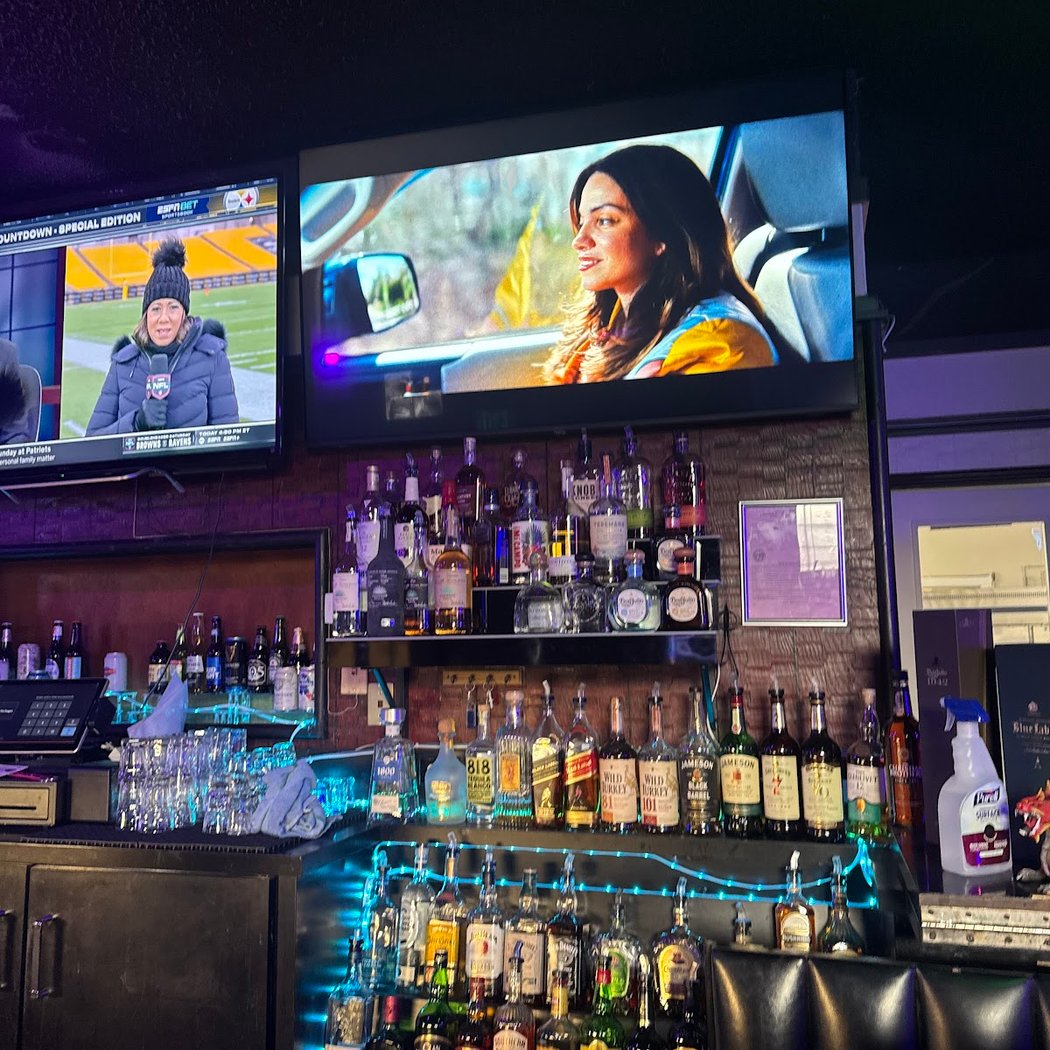The Dragon Dive Bar and Burgers 2
