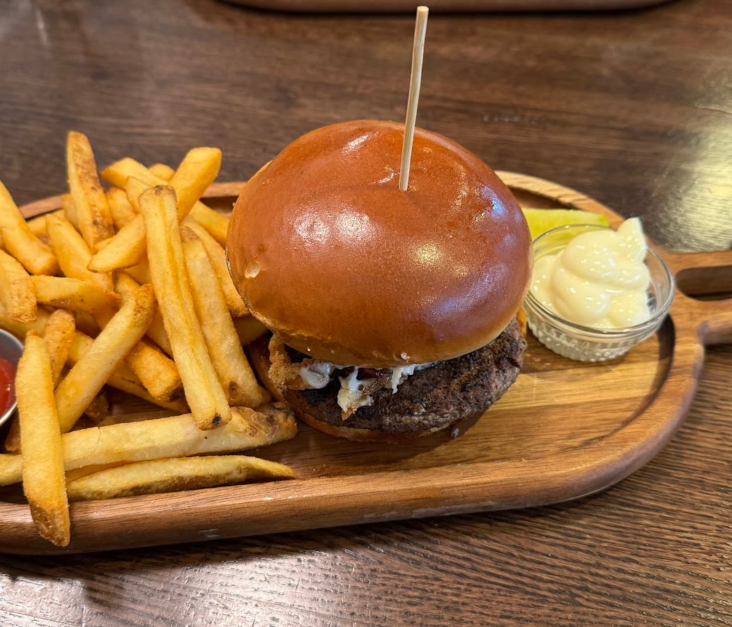 The Chocolate Avenue Grill 1