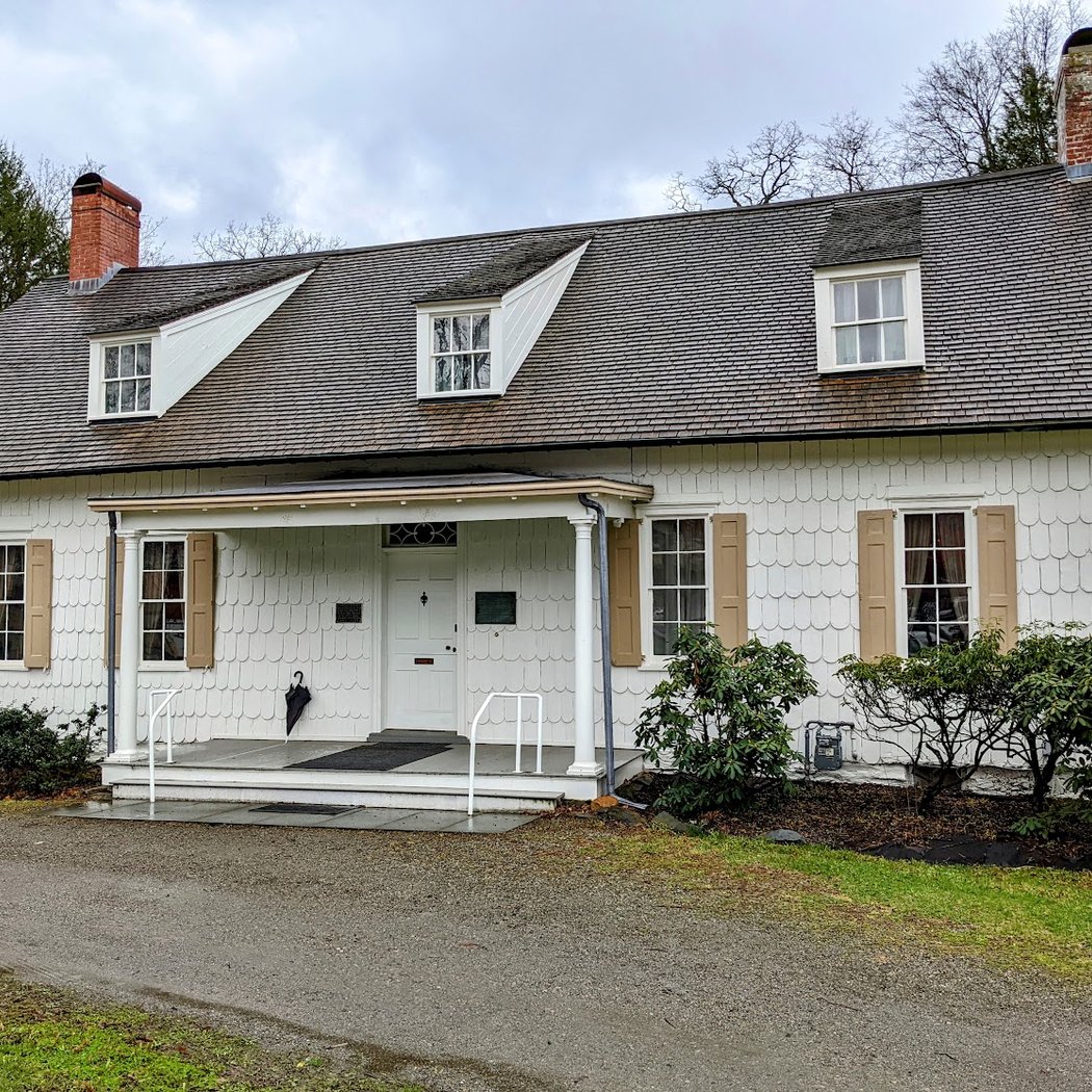 Step Back in Time: Visit Beacon’s Treasure - Tours 1