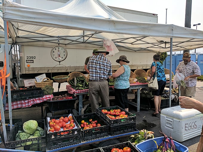 Saturday Market 2