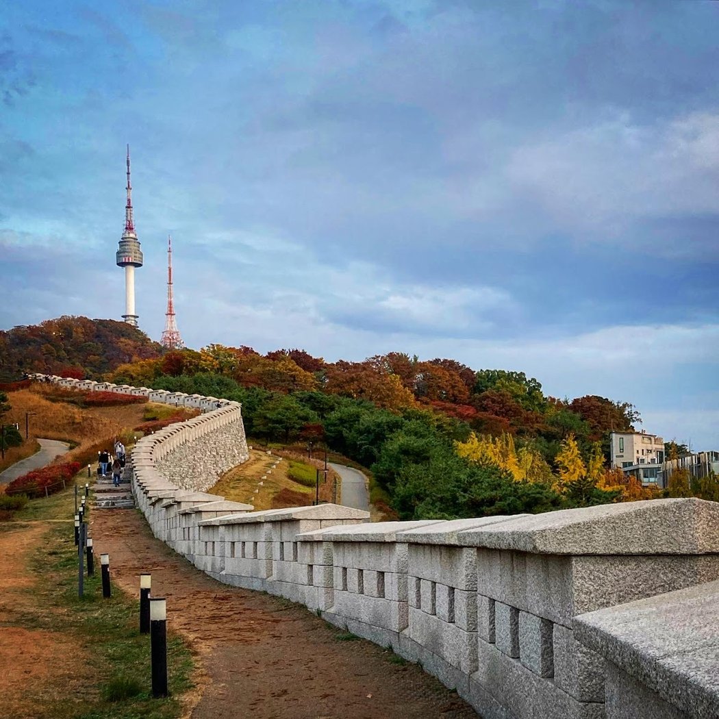 Namsan Baekbeom Square 1