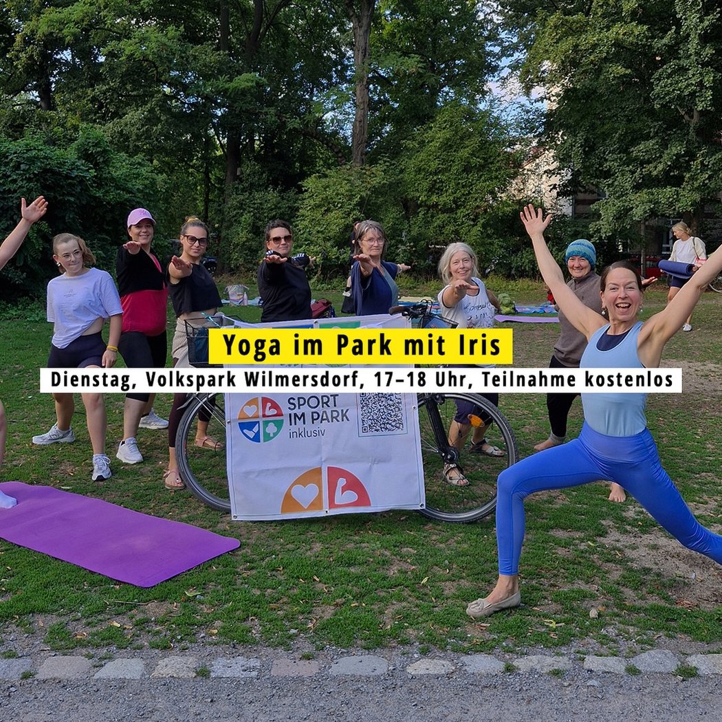 Yoga im Park mit Iris