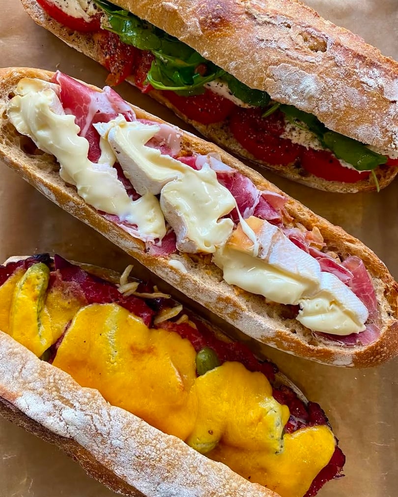 Restaurant-Epicerie fine. L'enseigne 117. 4