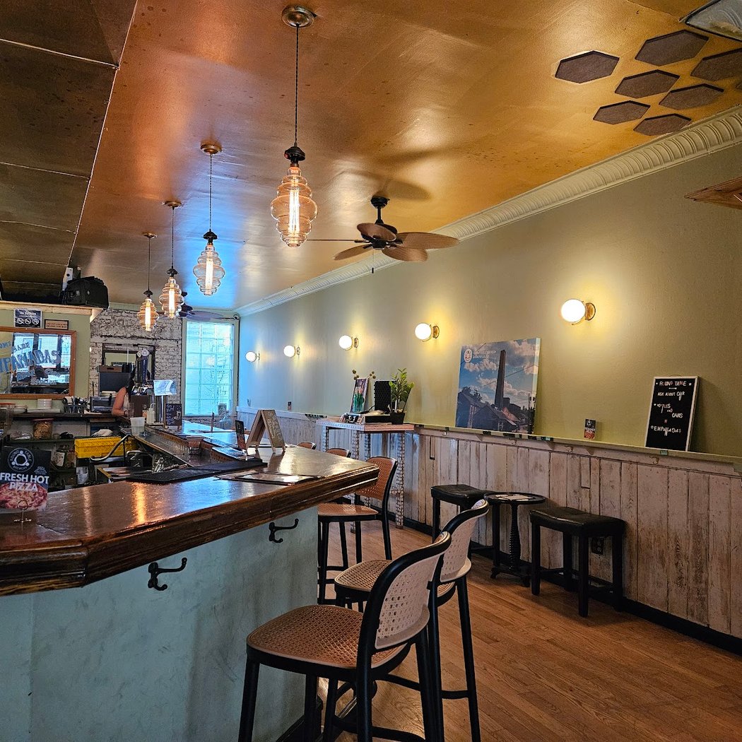 Round Table Brewery - Brooklyn 3