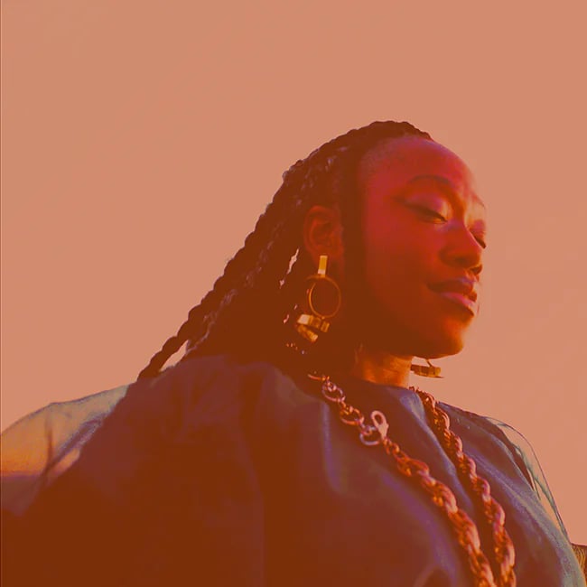 MÉLISSA LAVEAUX 1