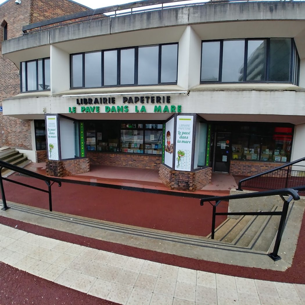 Librairie Le Pavé dans la Mare 2