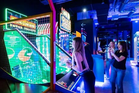 Electric Social - Food, video games and fun